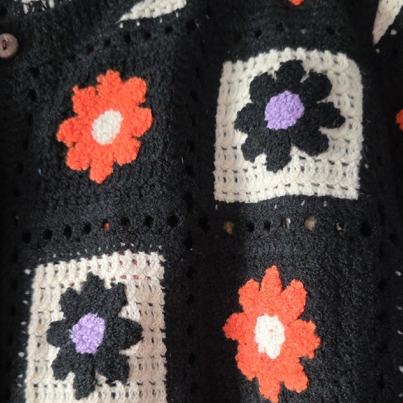 NWT Blue Velvet Small Floral Black Long Crochet Button Down Cardigan - Picture 4 of 6